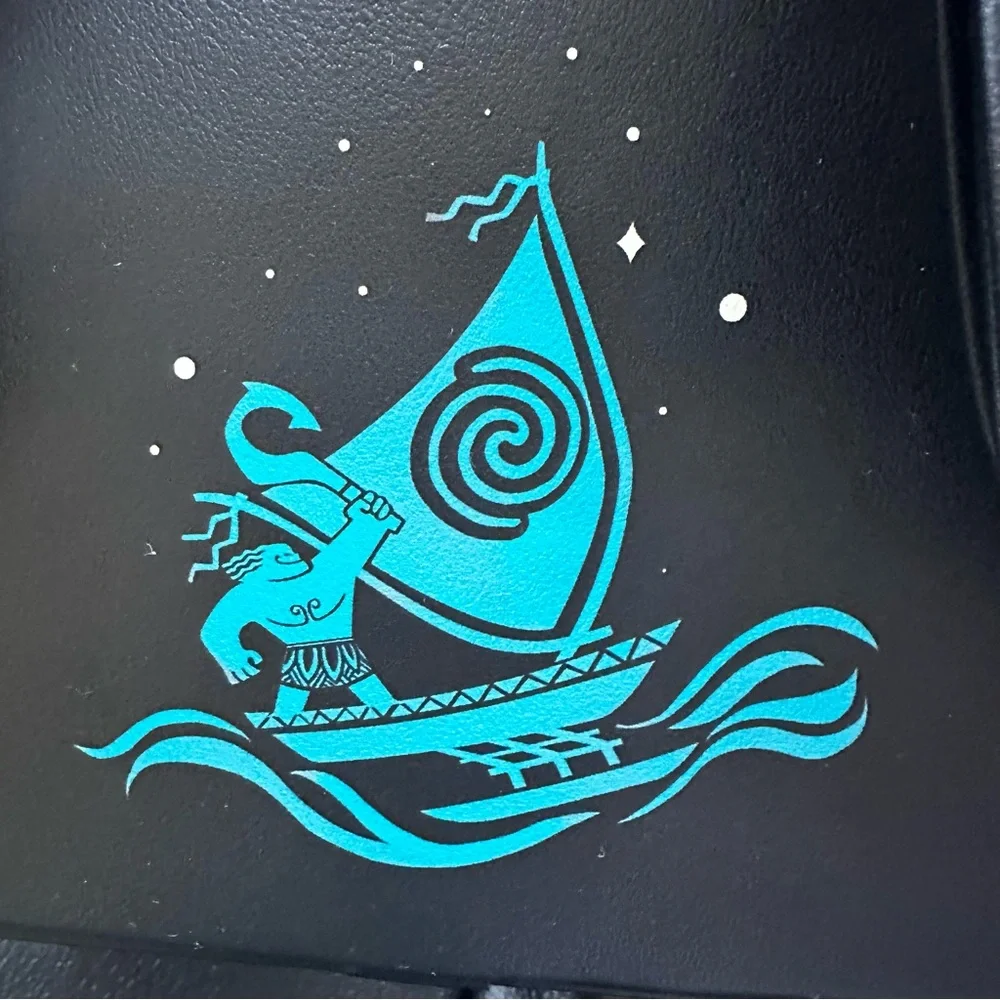 Disney Moana Heart of Te Fiti Mini Loungefly Backpack: NWT - Picture 7 of 14
